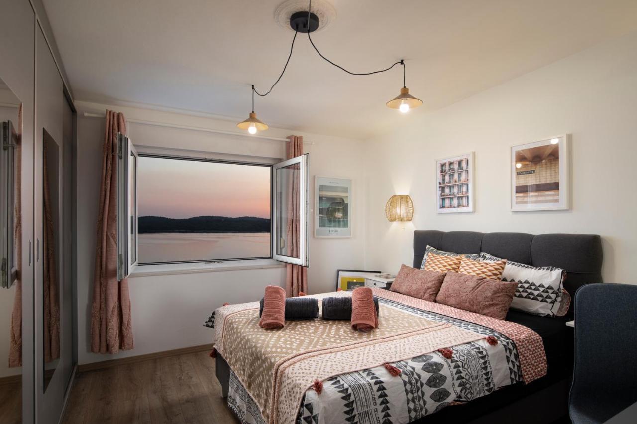 Top floor sunset apartment Pula Buitenkant foto