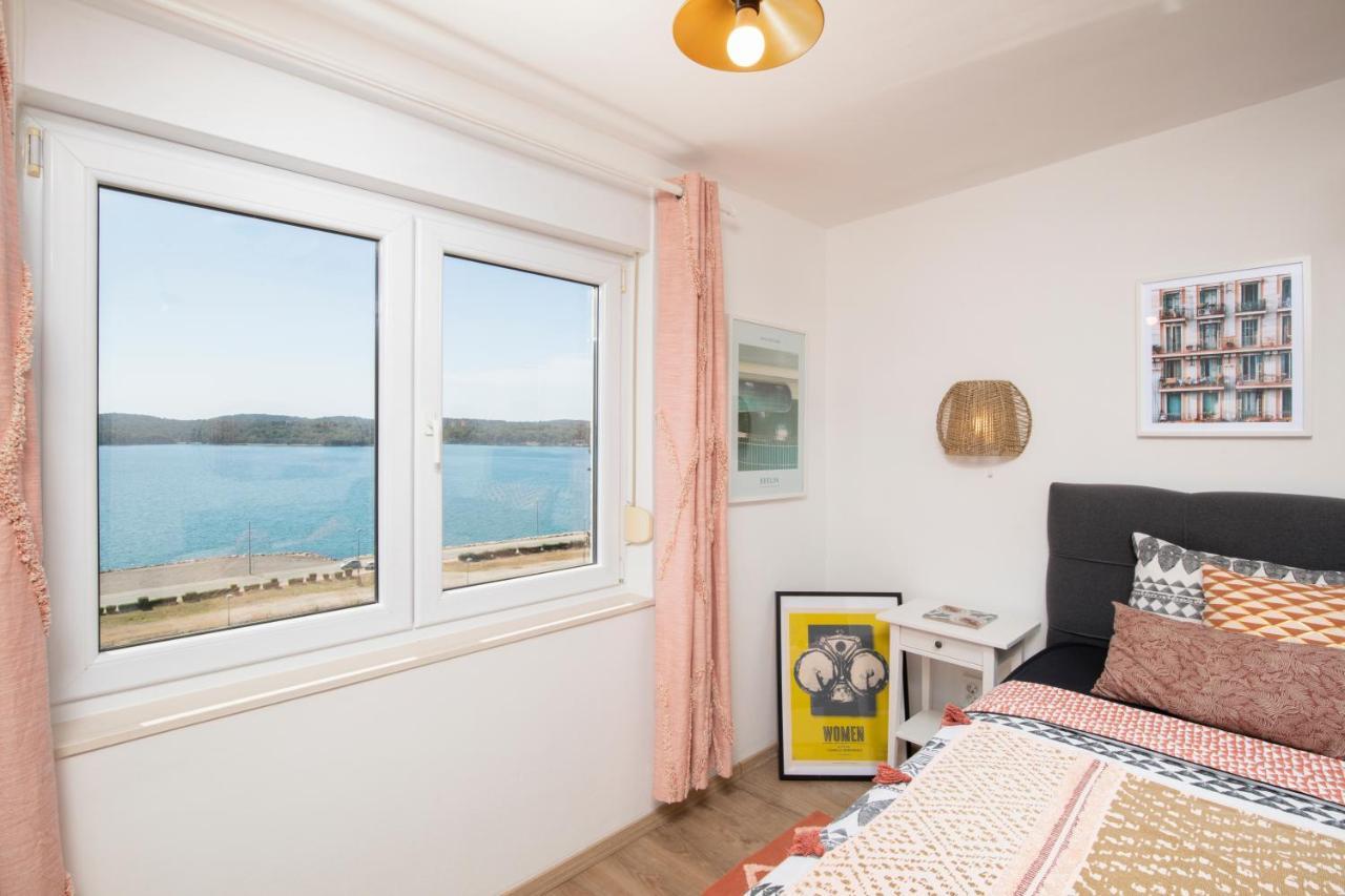 Top floor sunset apartment Pula Buitenkant foto