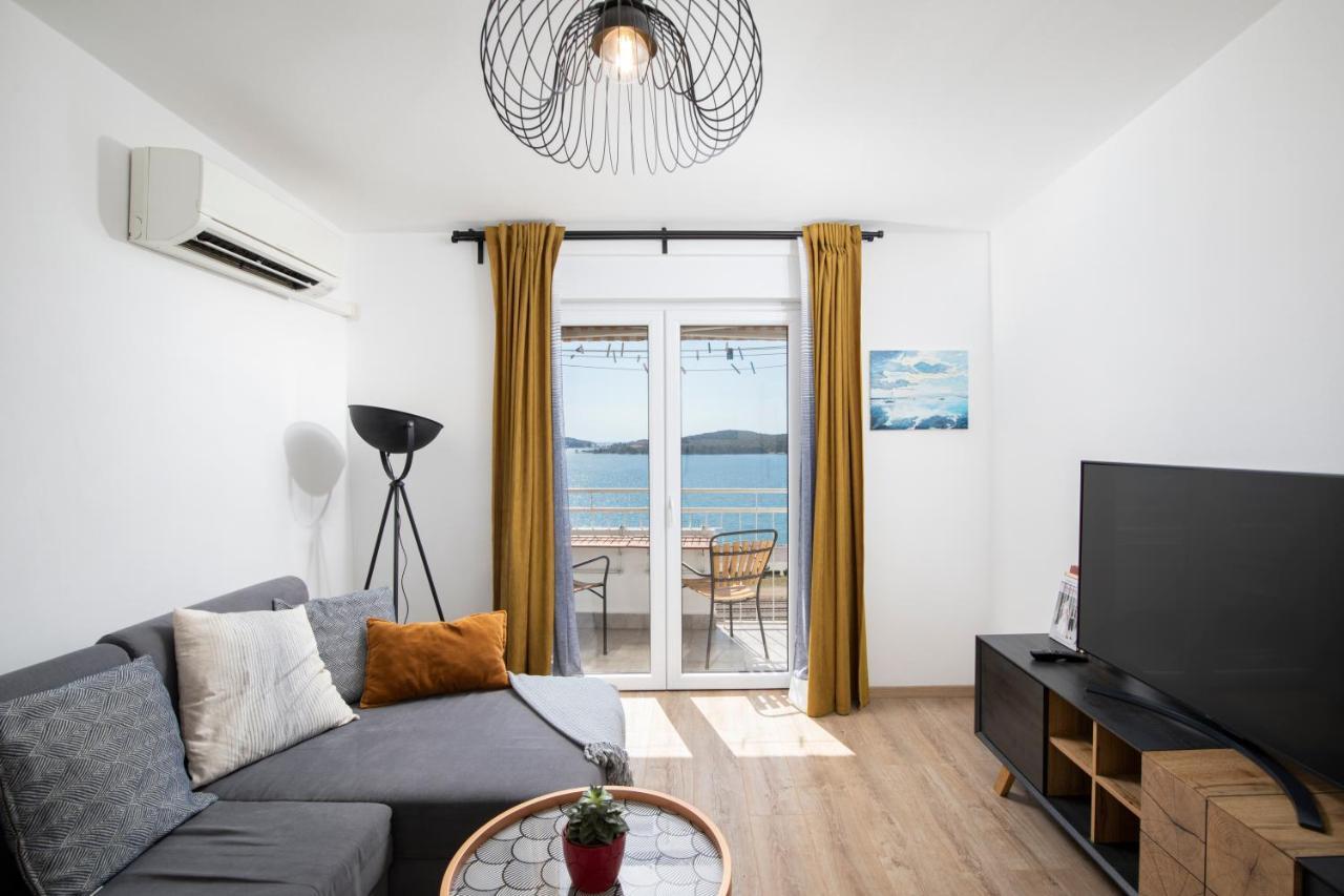 Top floor sunset apartment Pula Buitenkant foto